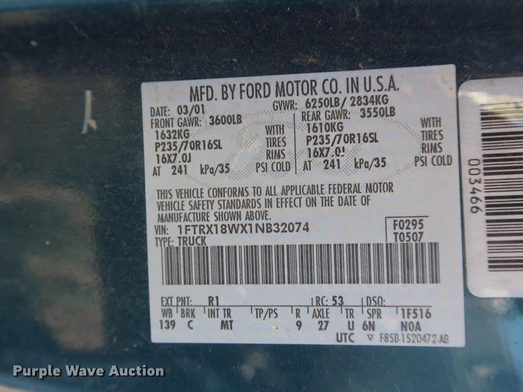 image for item EP9327 2001 Ford F150 SuperCab pickup truck