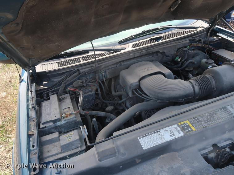 image for item EP9327 2001 Ford F150 SuperCab pickup truck