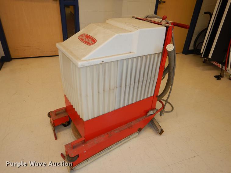 image for item EQ9938 Dayton 3Z667 floor scrubber