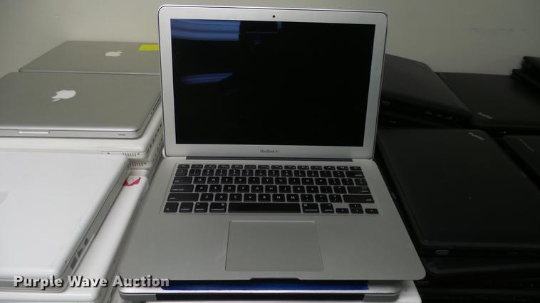 image for item EX9186 (45) Apple laptops