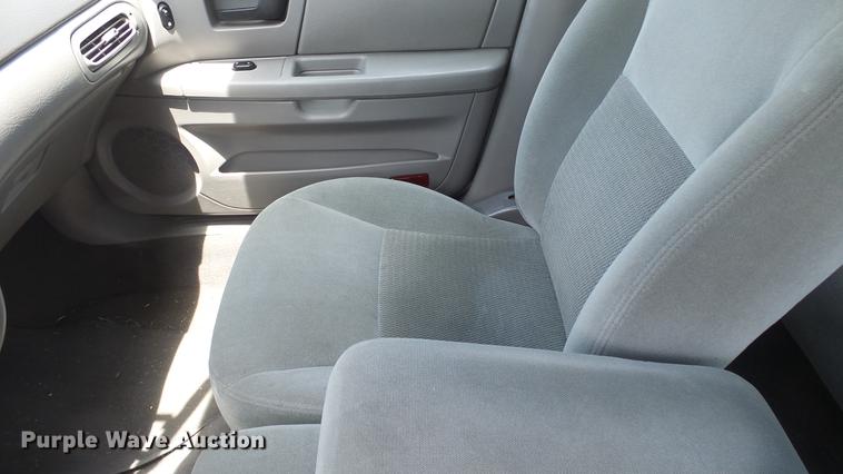 image for item EX9213 2003 Ford Taurus