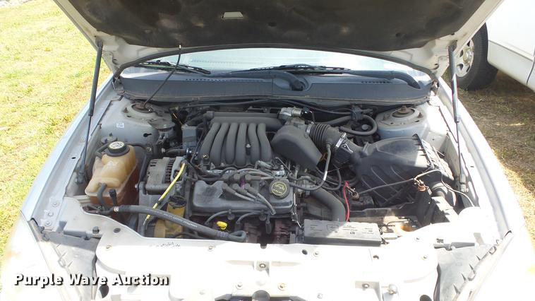 image for item EX9213 2003 Ford Taurus