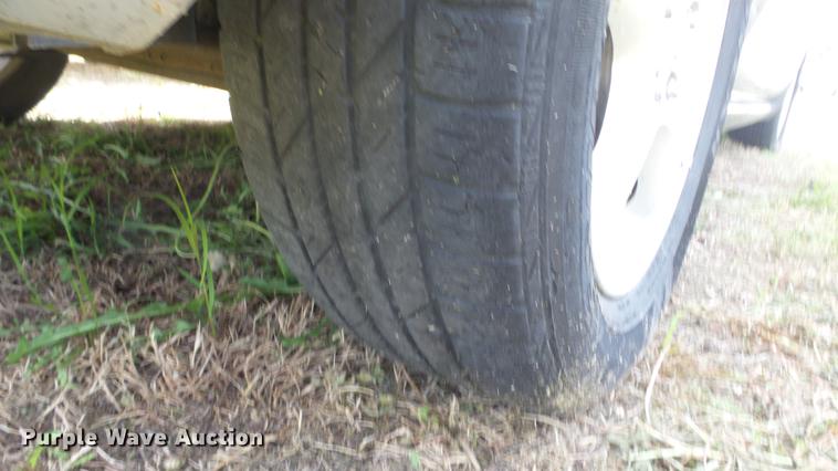 image for item EX9213 2003 Ford Taurus