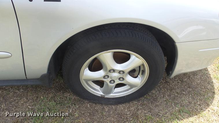 image for item EX9213 2003 Ford Taurus