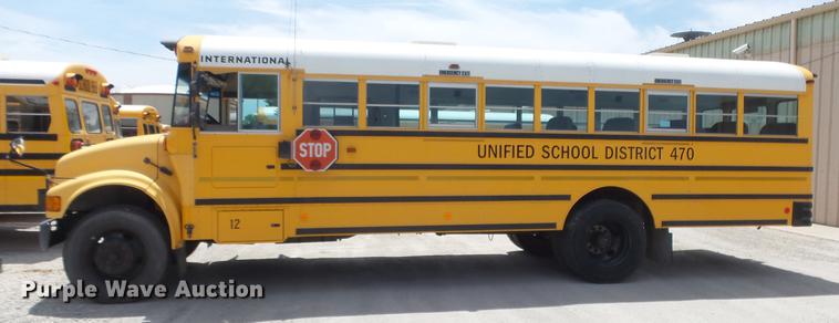 image for item EX9215 2001 International school bus