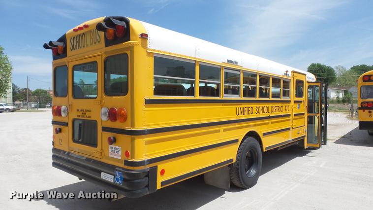 image for item EX9215 2001 International school bus