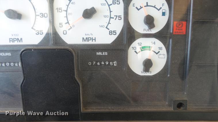 image for item EX9215 2001 International school bus