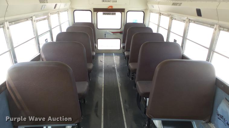 image for item EX9215 2001 International school bus