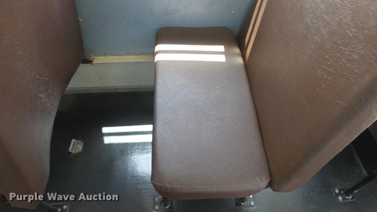 image for item EX9215 2001 International school bus