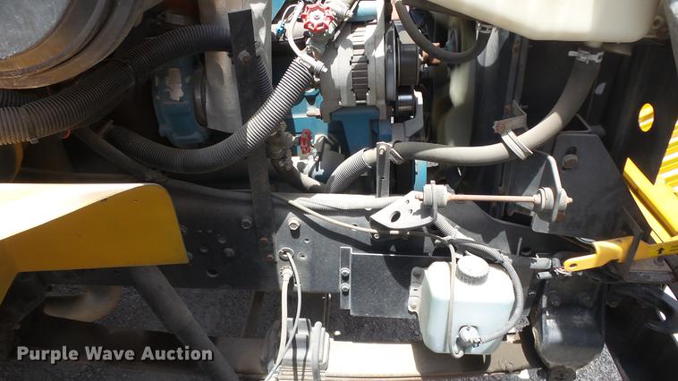 image for item EX9215 2001 International school bus