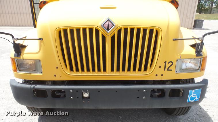 image for item EX9215 2001 International school bus