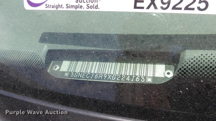 image for item EX9225 1999 Chevrolet Suburban C1500 SUV