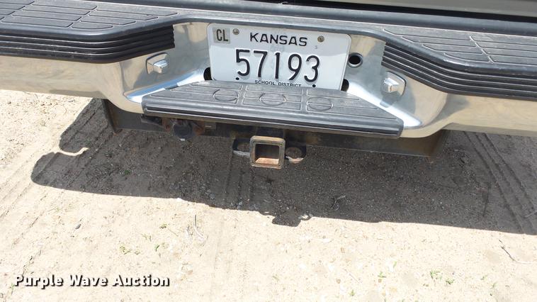 image for item EX9225 1999 Chevrolet Suburban C1500 SUV