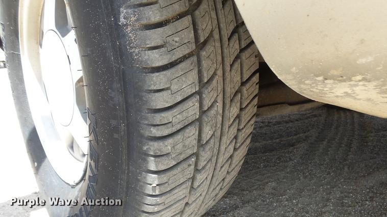 image for item EX9225 1999 Chevrolet Suburban C1500 SUV