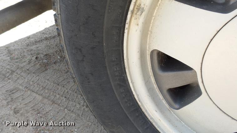 image for item EX9225 1999 Chevrolet Suburban C1500 SUV