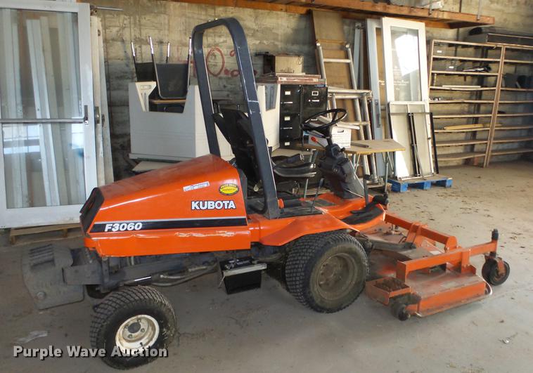 image for item EX9226 Kubota F3060 ZTR lawn mower