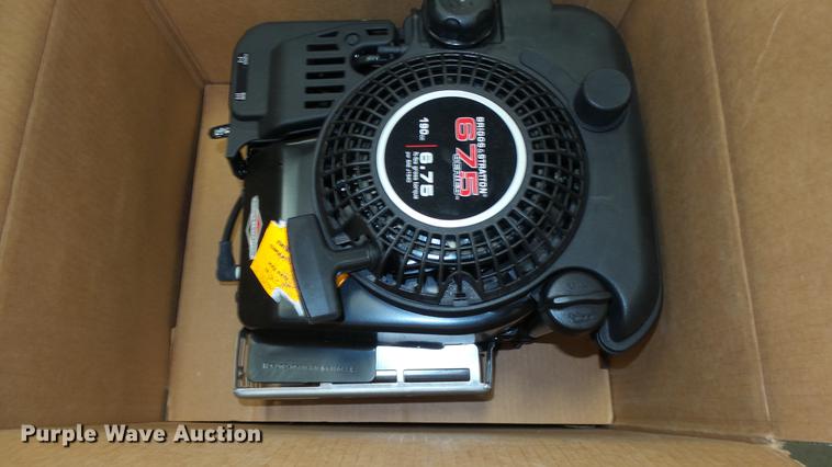 image for item EX9233 (7) Briggs & Stratton 190cc gas engine