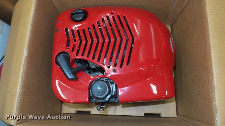 image for item EX9233 (7) Briggs & Stratton 190cc gas engine