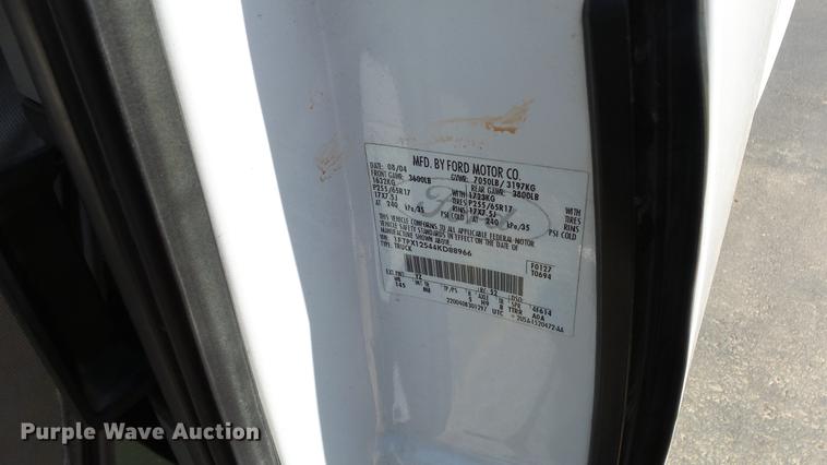 image for item EX9235 2004 Ford F150 SuperCab pickup truck