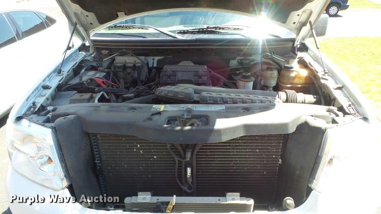 image for item EX9235 2004 Ford F150 SuperCab pickup truck