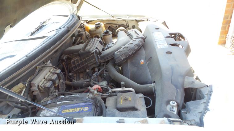 image for item EX9235 2004 Ford F150 SuperCab pickup truck