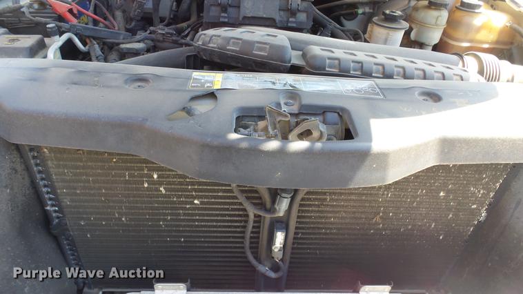 image for item EX9235 2004 Ford F150 SuperCab pickup truck