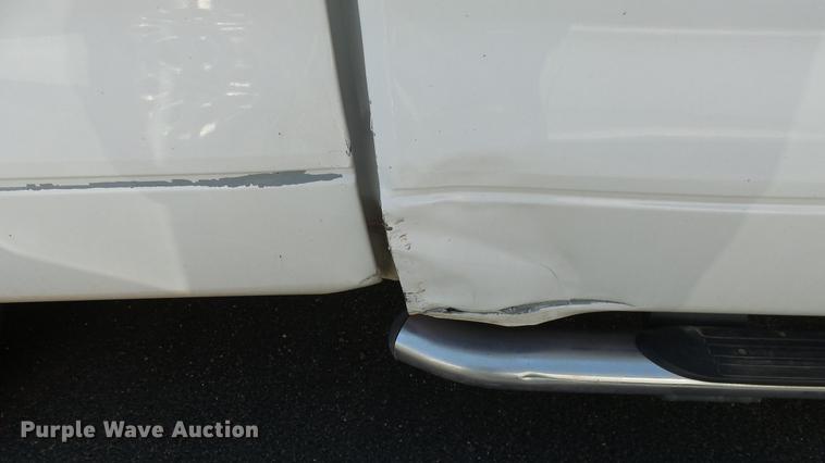 image for item EX9235 2004 Ford F150 SuperCab pickup truck