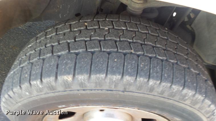 image for item EX9235 2004 Ford F150 SuperCab pickup truck