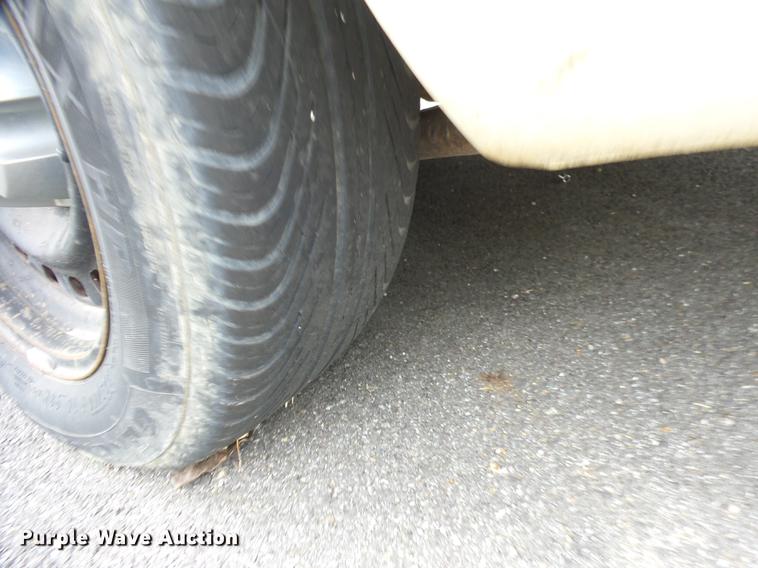 image for item G1121 2000 Ford Crown Victoria Police Interceptor