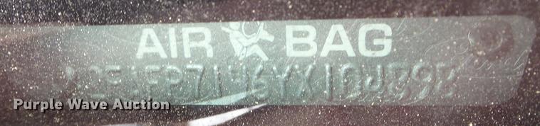 image for item G1121 2000 Ford Crown Victoria Police Interceptor