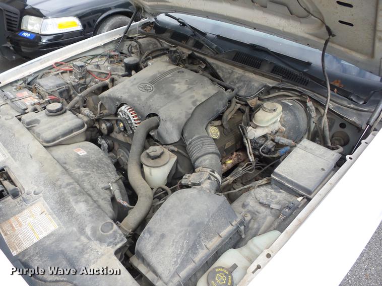 image for item G1121 2000 Ford Crown Victoria Police Interceptor