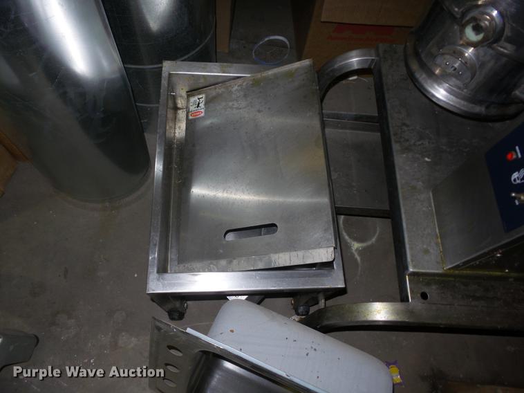 image for item G1123 Restaurant equipment