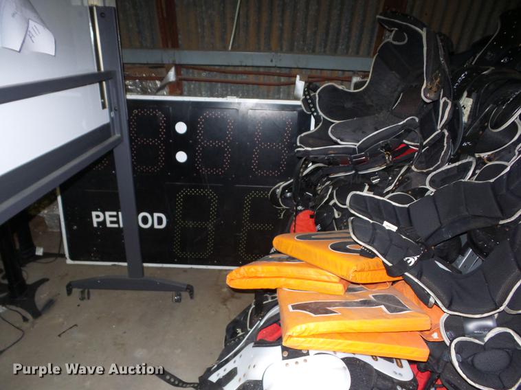 image for item G1124 Sporting goods