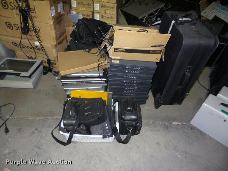 image for item G1127 Electronics