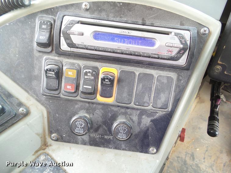 image for item L5672 2002 Chevrolet Blue Bird CV200C school bus