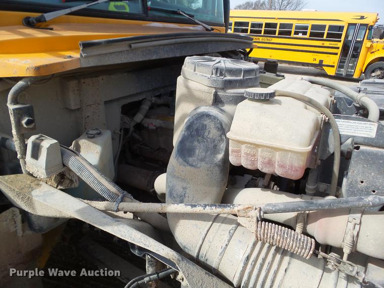 image for item L5672 2002 Chevrolet Blue Bird CV200C school bus