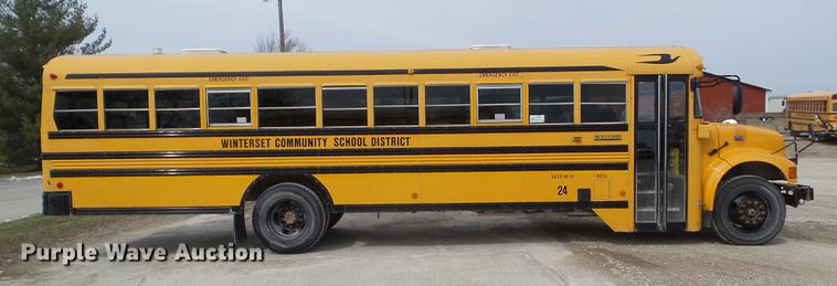 image for item L5674 2003 International 3800 Blue Bird CV600S school bus