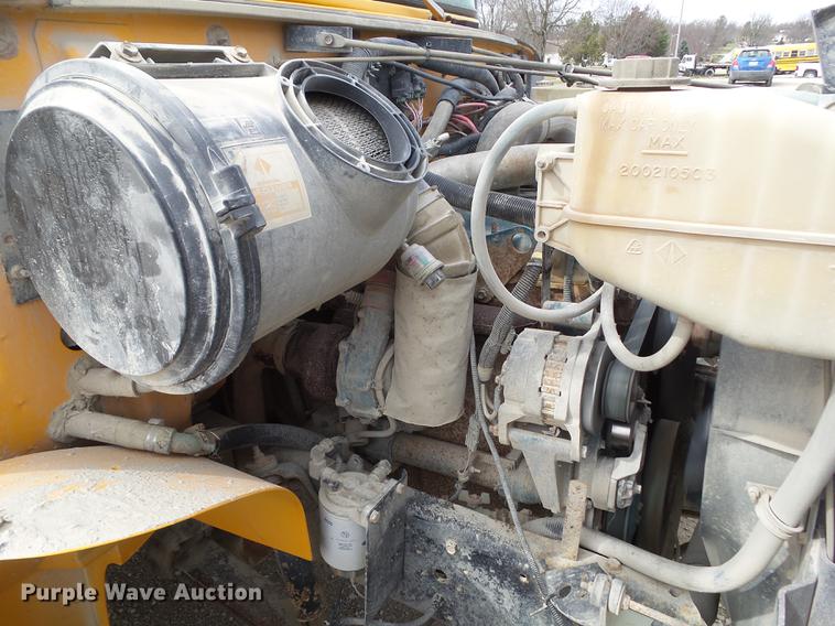 image for item L5674 2003 International 3800 Blue Bird CV600S school bus