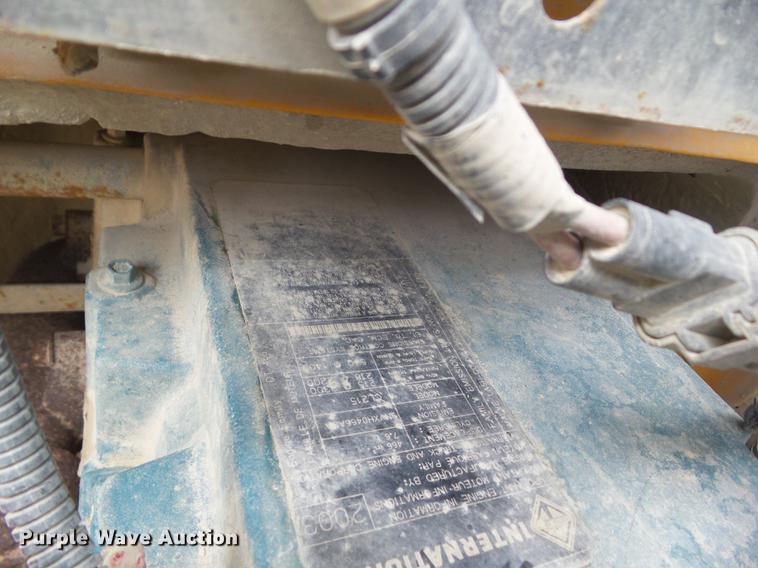 image for item L5674 2003 International 3800 Blue Bird CV600S school bus