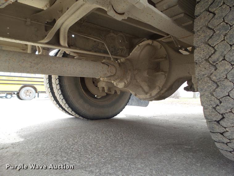 image for item L5674 2003 International 3800 Blue Bird CV600S school bus