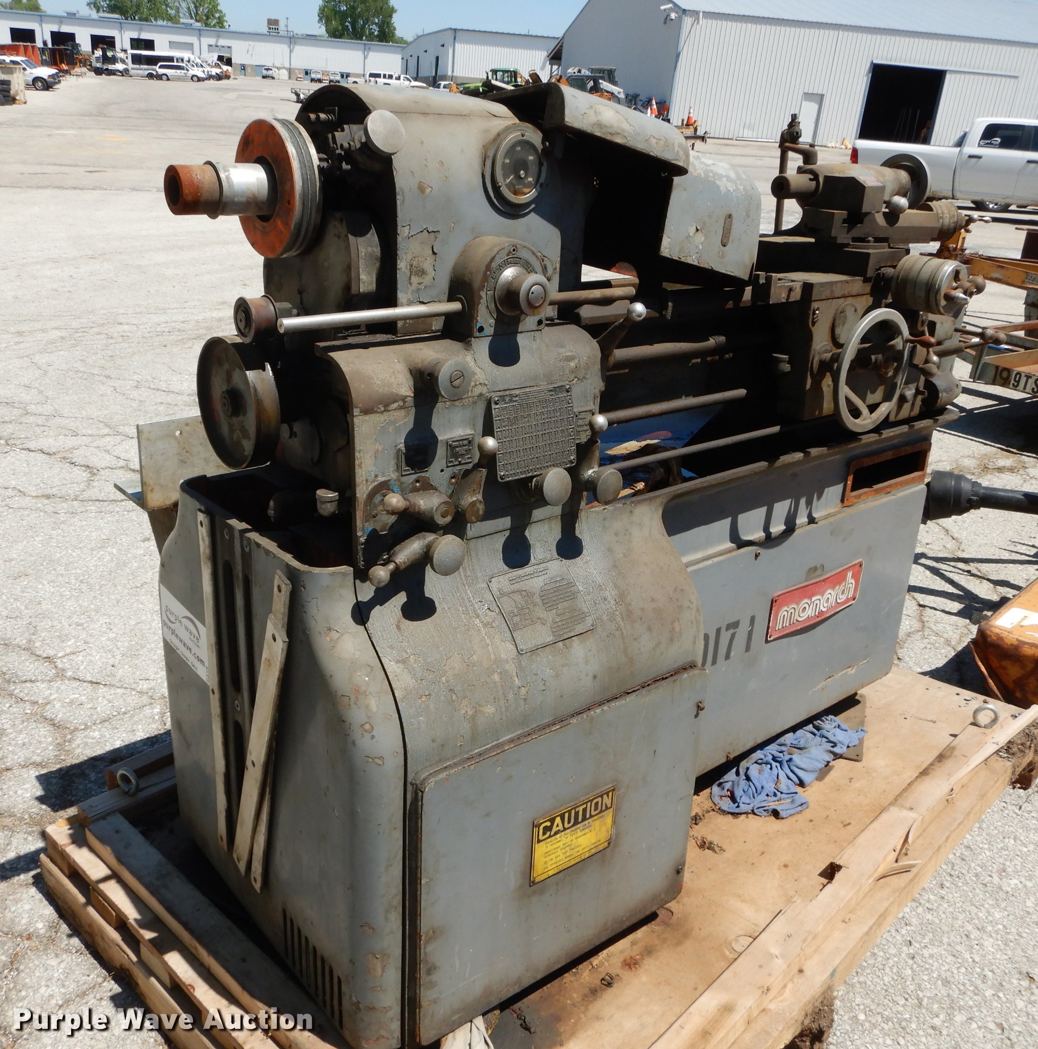 Monarch metal lathe in Kansas City, KS Item DB6118 sold Purple Wave