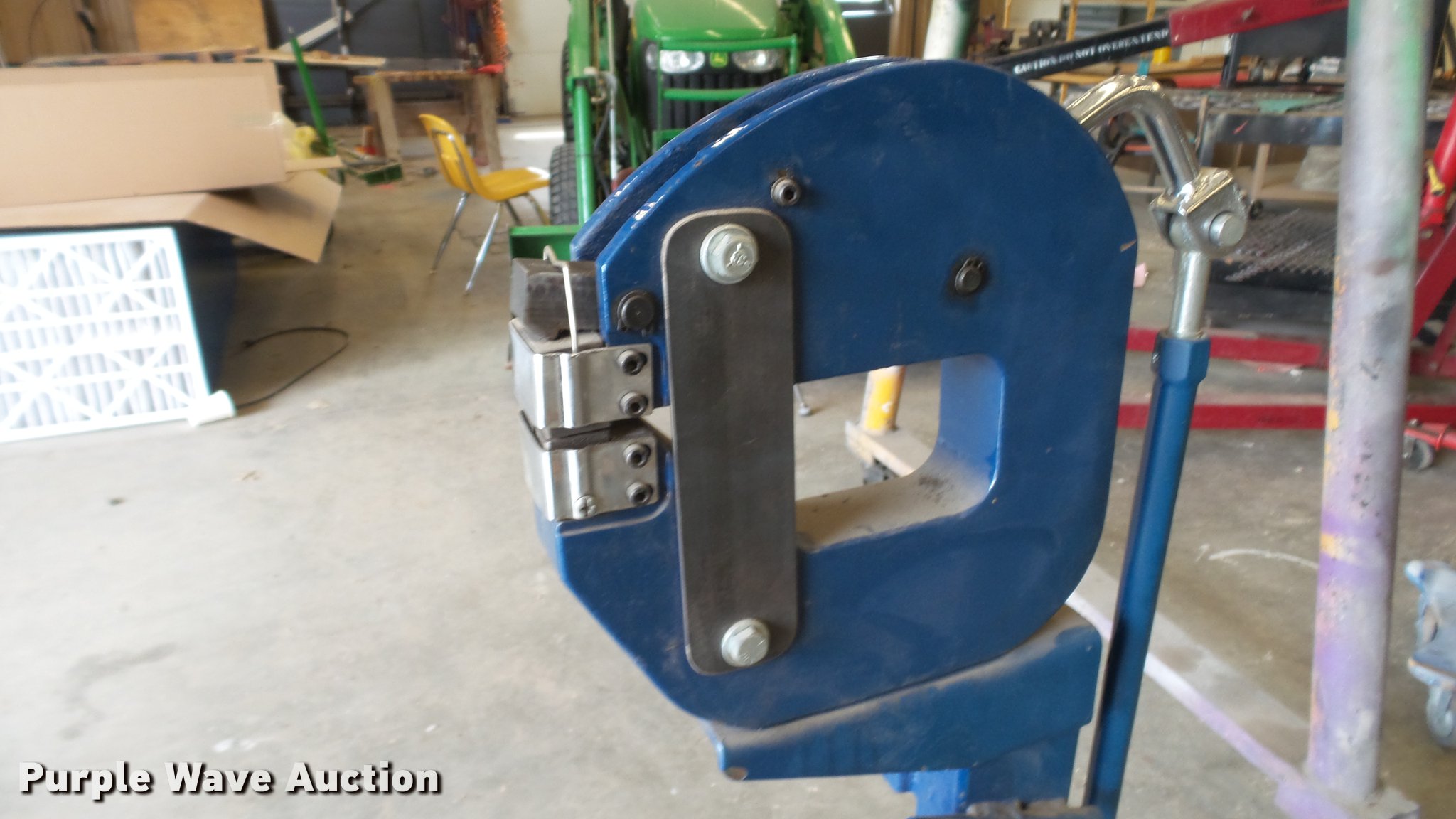 Eastwood metal shrinker and stretcher in Peabody, KS Item DT9058 sold