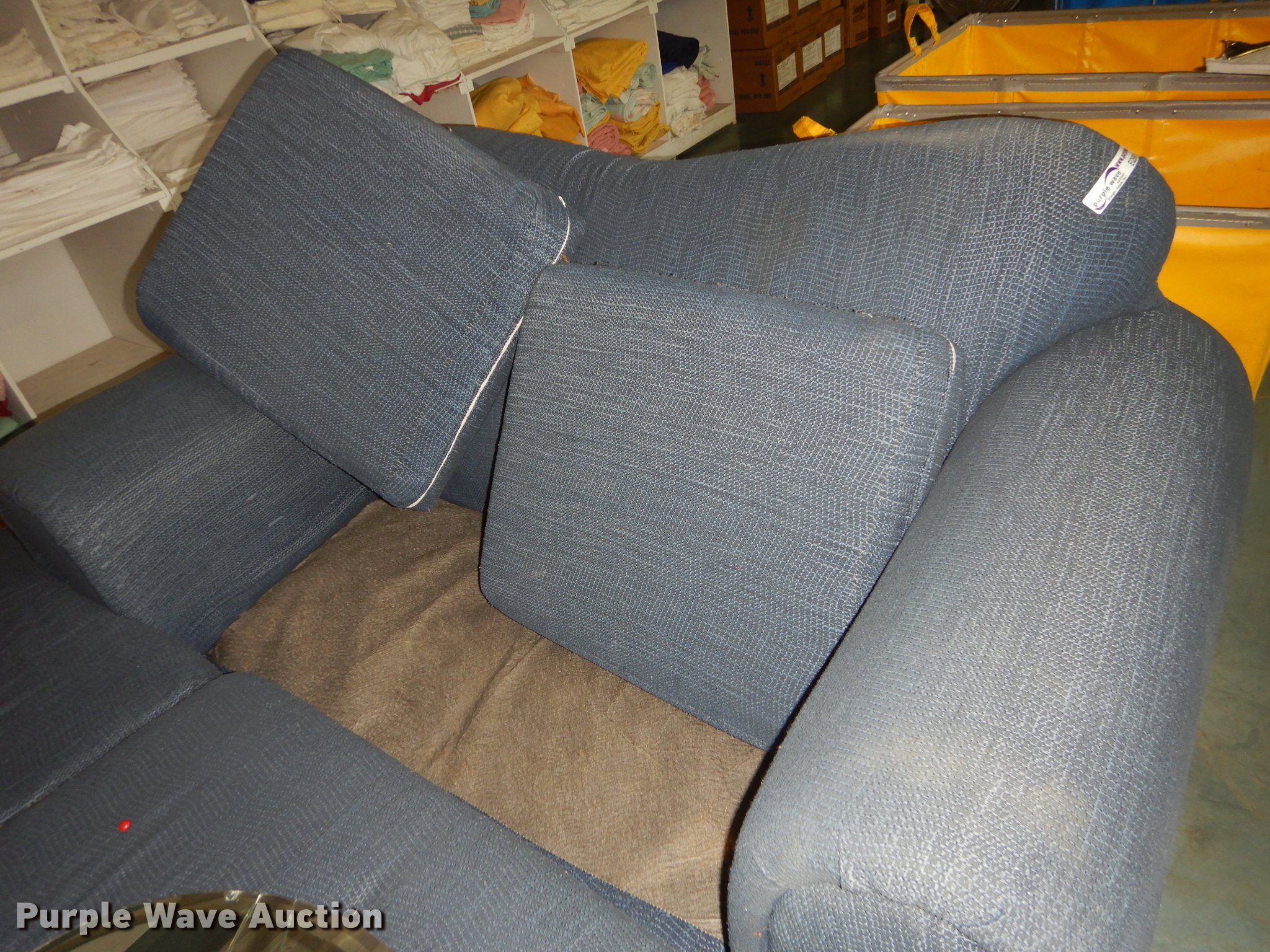 (2) couches in Olathe, KS Item EQ9911 sold Purple Wave
