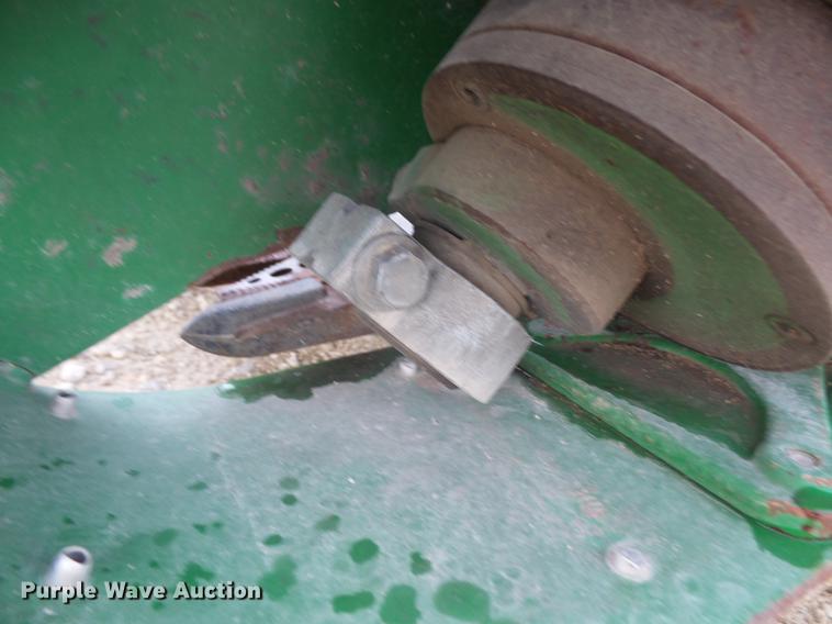 image for item DB6044 2010 John Deere 635F Hydraflex head