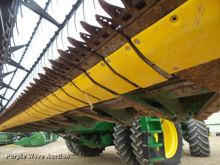 image for item DB6044 2010 John Deere 635F Hydraflex head