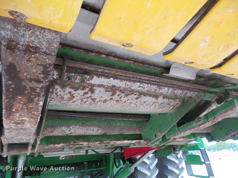 image for item DB6044 2010 John Deere 635F Hydraflex head