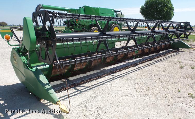 image for item DB6045 2006 John Deere 630F Hydraflex head