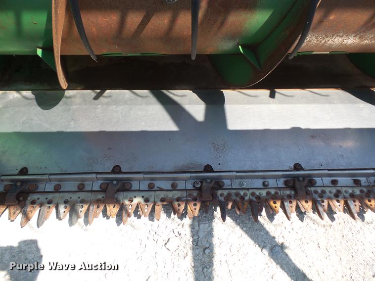 image for item DB6045 2006 John Deere 630F Hydraflex head