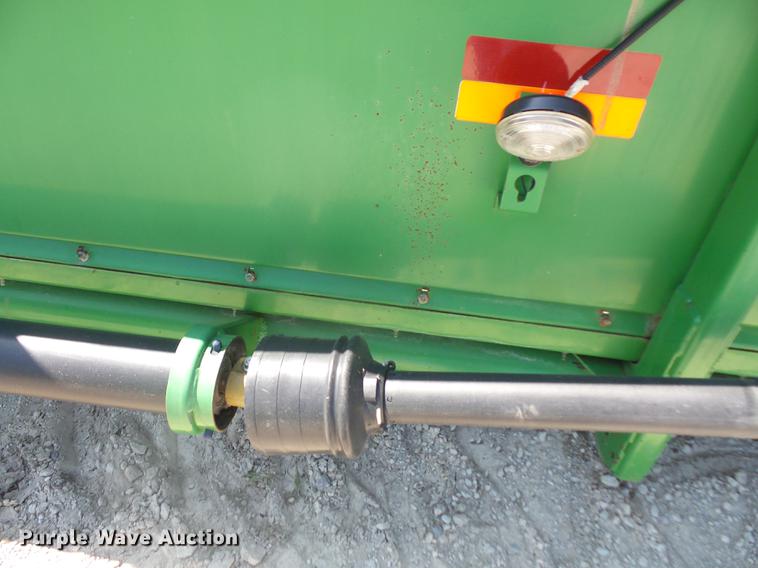 image for item DB6045 2006 John Deere 630F Hydraflex head