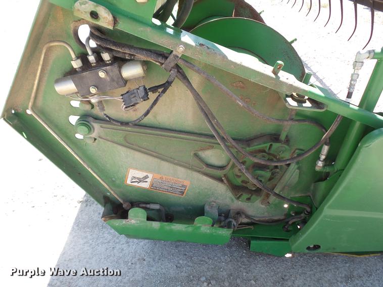 image for item DB6045 2006 John Deere 630F Hydraflex head